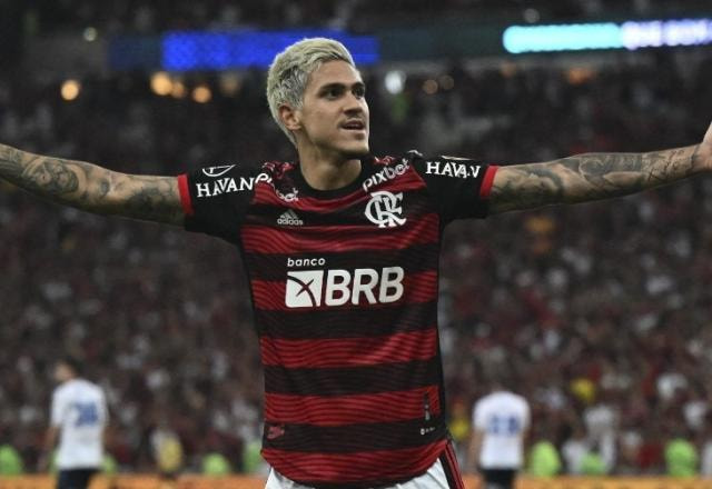 Imagem da noticia Flamengo vira sobre Vélez e confirma vaga na final da Libertadores