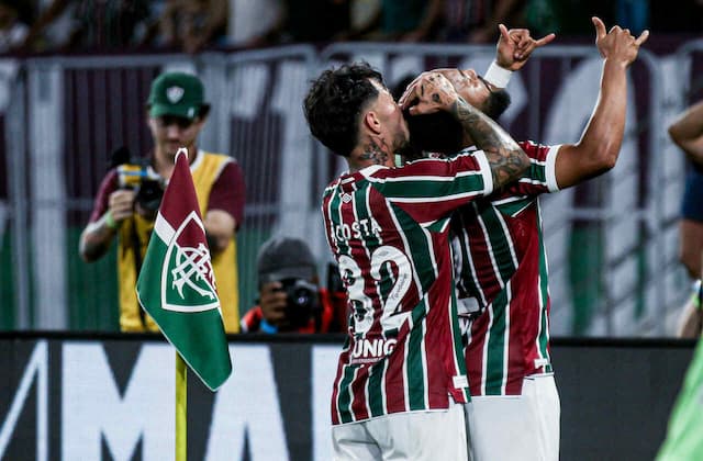 Com gol de Samuel Xavier, Fluminense vence o Internacional Com gol de Samuel Xavier, Fluminense vence o Internacional