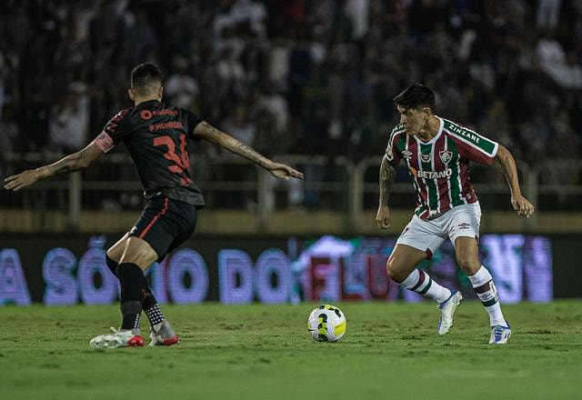 Imagem da noticia Athletico-PR x Fluminense: onde assistir, escalações e desfalques