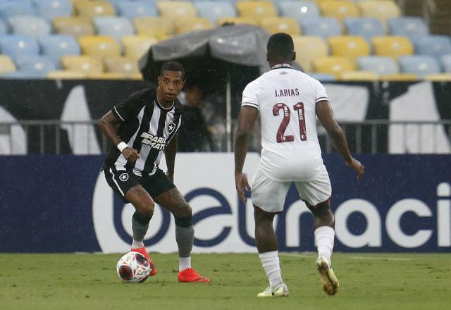 Imagem da noticia Botafogo x Fluminense: onde assistir, escalações e desfalques