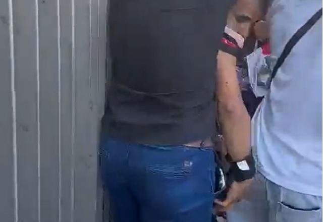Imagem da noticia Homem é detido por furtar celular de Lugano após final da Copa do Brasil