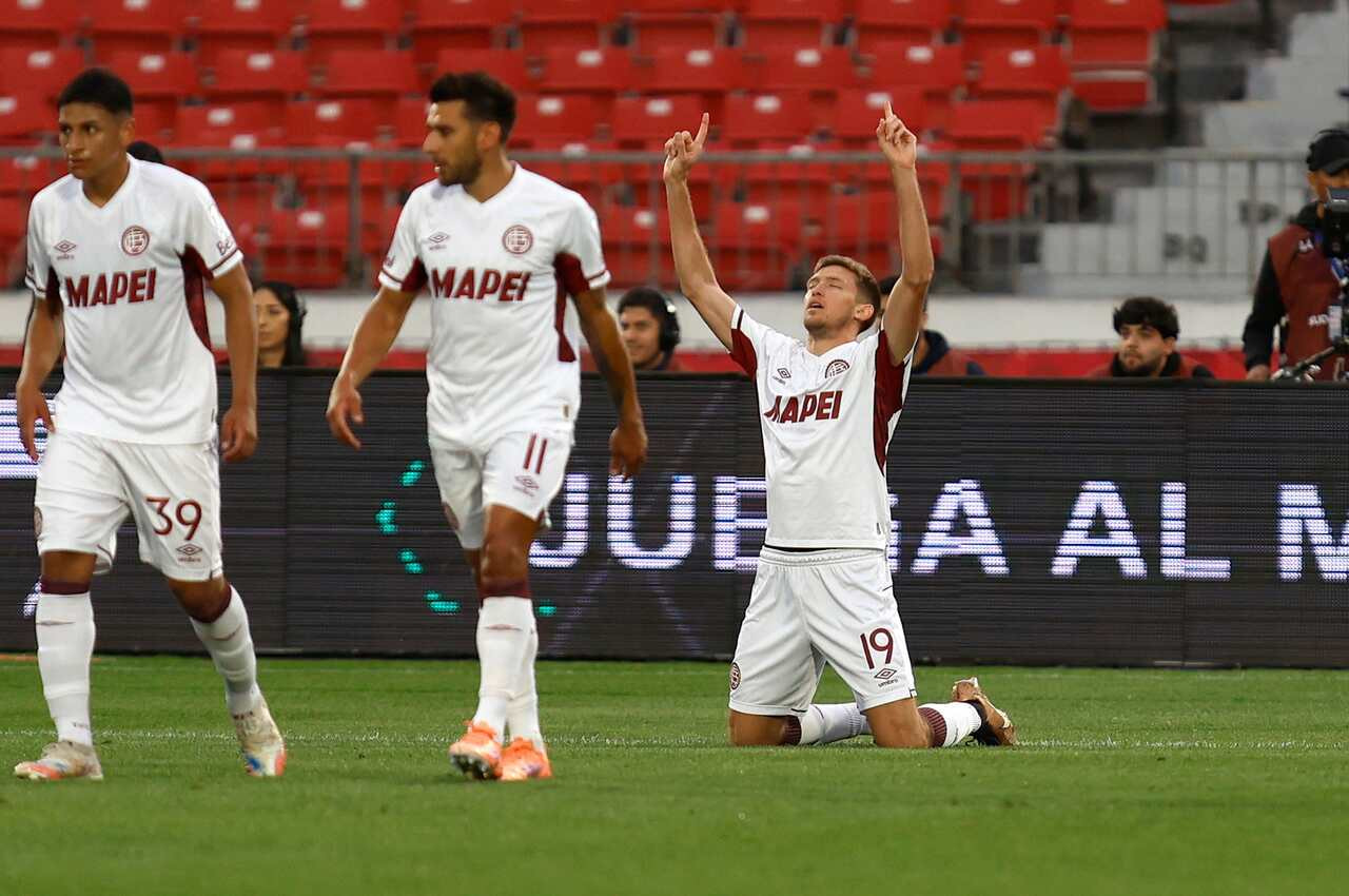 Imagem da noticia Com reação incrível, La U arranca empate contra o Lanús na Sul-Americana