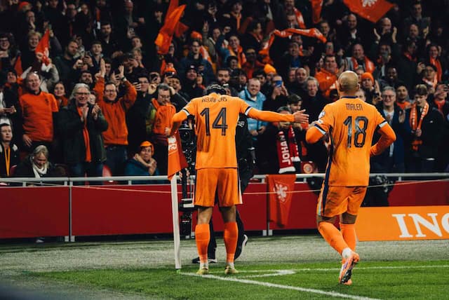 Holanda goleia Lituânia e garante vaga na Copa do Mundo Holanda goleia Lituânia e garante vaga na Copa do Mundo