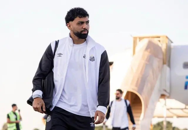 Gabigol usa as redes para lamentar tropeço do Santos e justifica ida ao vestiário Gabigol usa as redes para lamentar tropeço do Santos e justifica ida ao vestiário