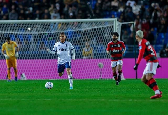 Imagem da noticia Gabigol admite frustração após queda do Flamengo no Mundial: "Dói muito"