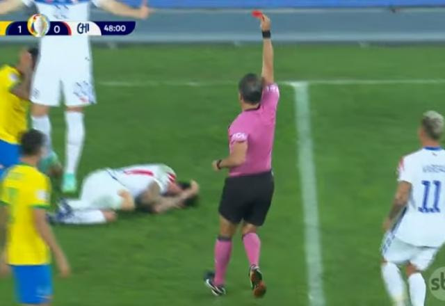 Imagem da noticia Brasil 1 x 0 Chile: veja a expulsão de Gabriel Jesus