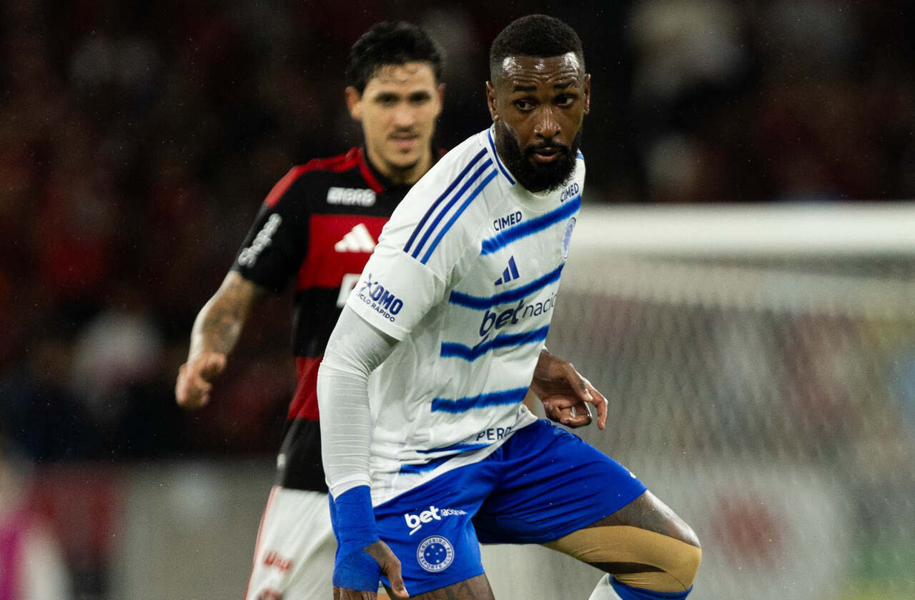 Imagem da noticia Cruzeiro tem nove desfalques e aposta na base contra o Athletico-PR