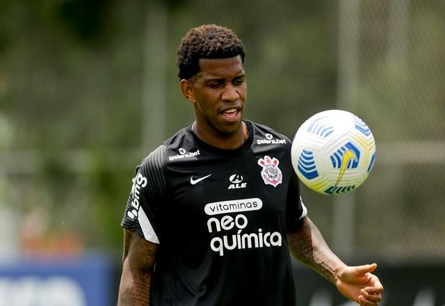 Imagem da noticia Gil nega que elenco do Corinthians queira derrubar Vítor Pereira: "Temos honra"