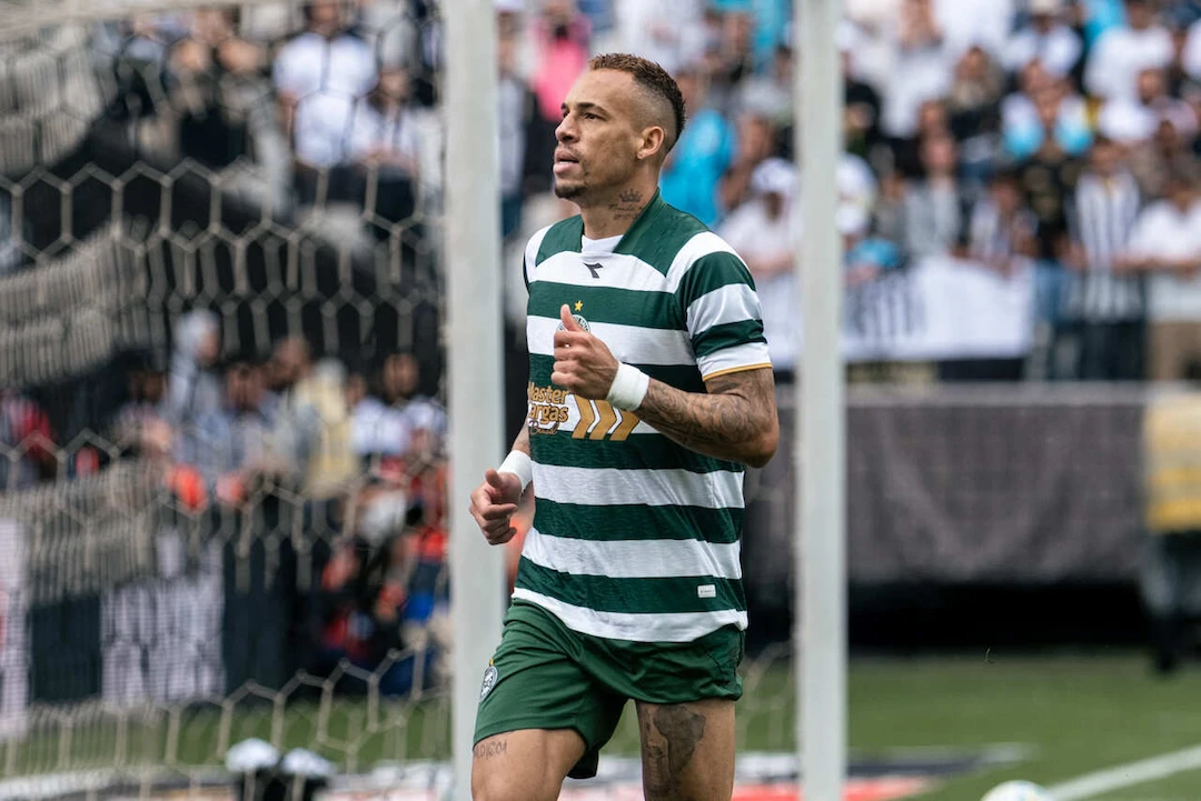 Santos perde para o Coritiba em jogo marcado por polêmica com Neymar