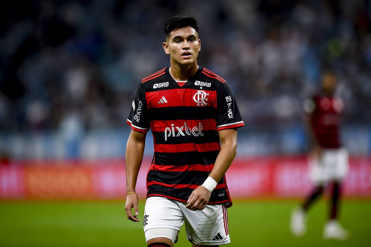 Imagem da noticia Alcaraz desabafa sobre saída do Flamengo: "Não foi minha decisão"