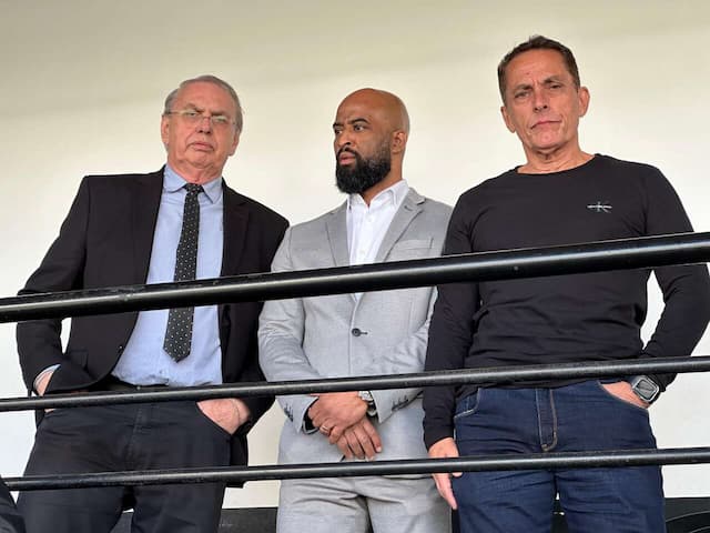 Corinthians corta verbas de outros esportes e separa dinheiro do futebol Corinthians corta verbas de outros esportes e separa dinheiro do futebol