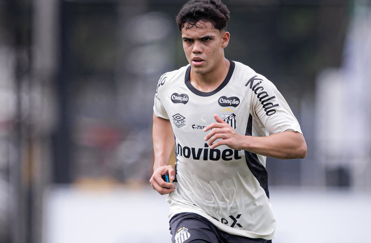 Imagem da noticia Com Gustavinho de volta, Cuca tem nova alternativa no meio-campo do Santos