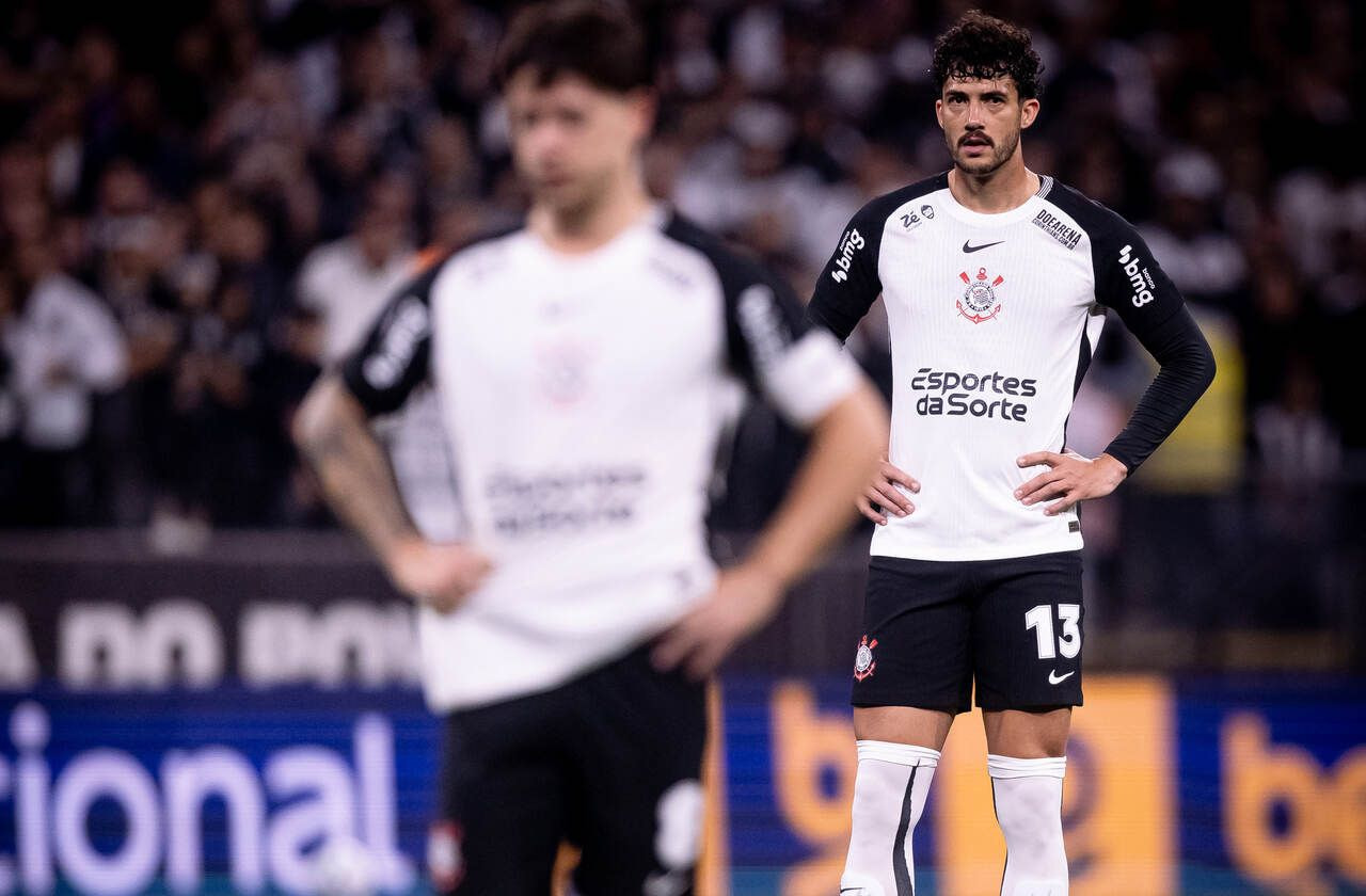 Imagem da noticia Gustavo Henrique detona arbitragem após empate: "Desanimador"