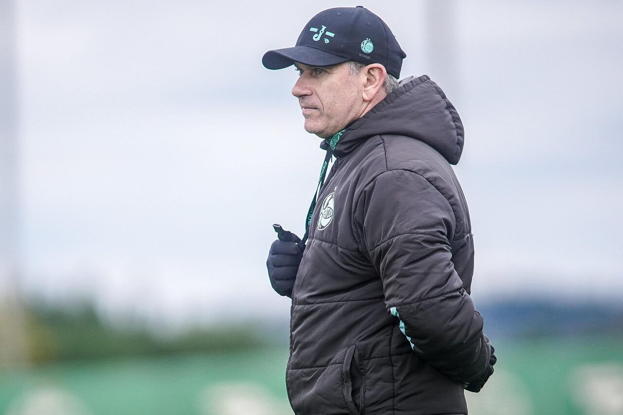 Imagem da noticia Na zona de rebaixamento, Juventude demite o técnico Claudio Tencati