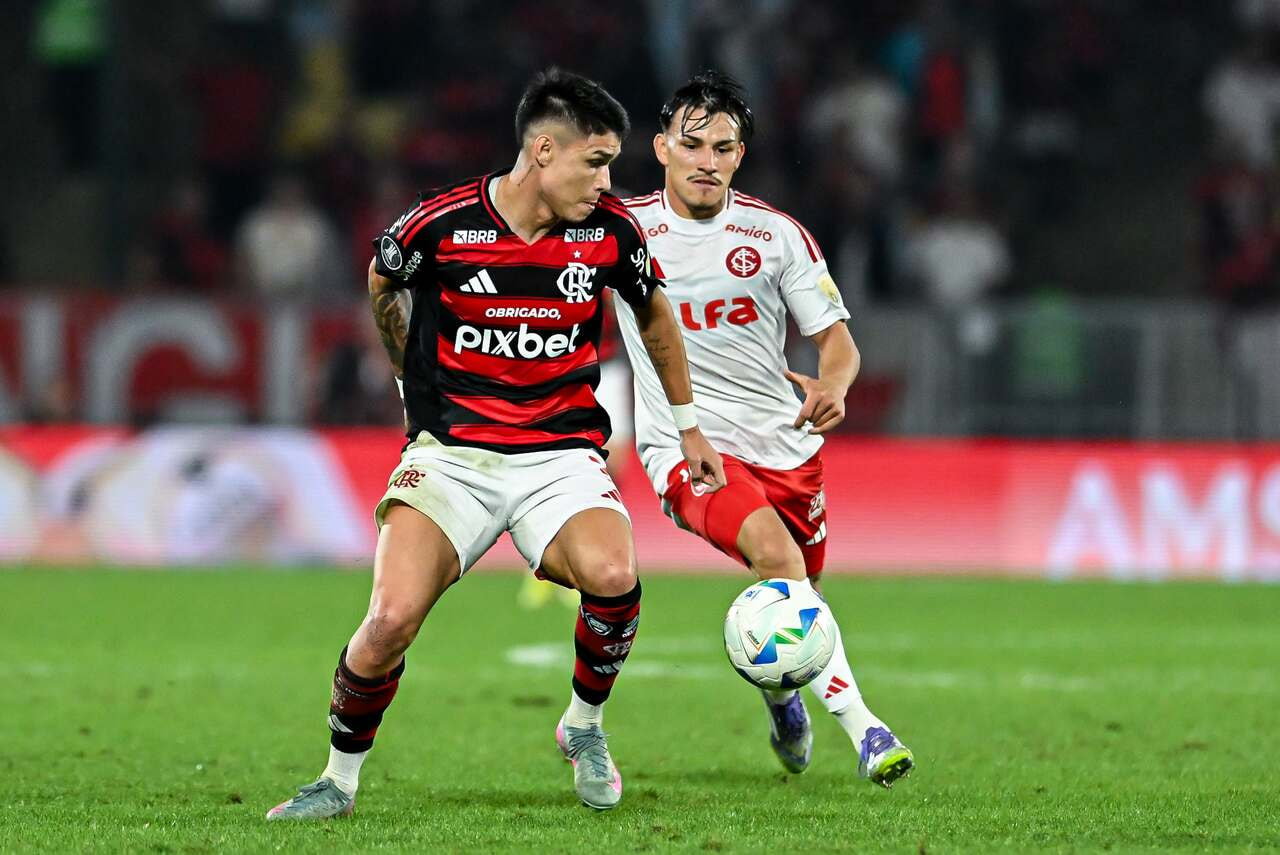 Imagem da noticia Flamengo projeta "força máxima" contra o Inter, pelo Brasileirão