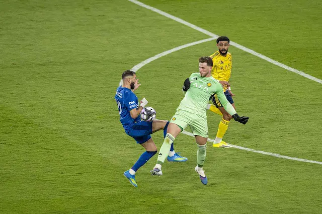 Falha de Bento nos acréscimos e Al-Hilal adia título do Al-Nassr no Saudita Falha de Bento nos acréscimos e Al-Hilal adia título do Al-Nassr no Saudita