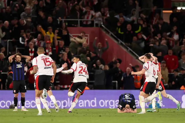 Southampton é expulso dos playoffs da Championship após caso de espionagem Southampton é expulso dos playoffs da Championship após caso de espionagem