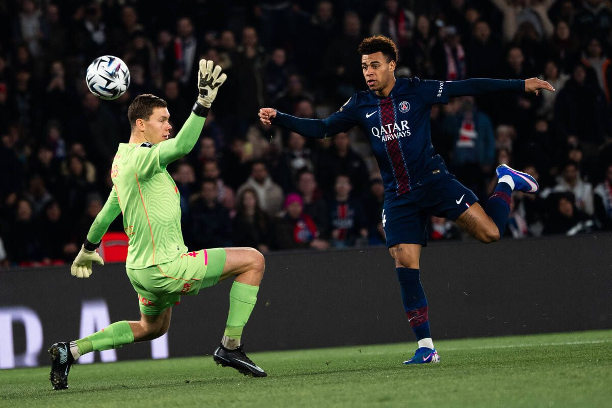 Imagem da noticia PSG vence Metz e retoma liderança da Ligue 1