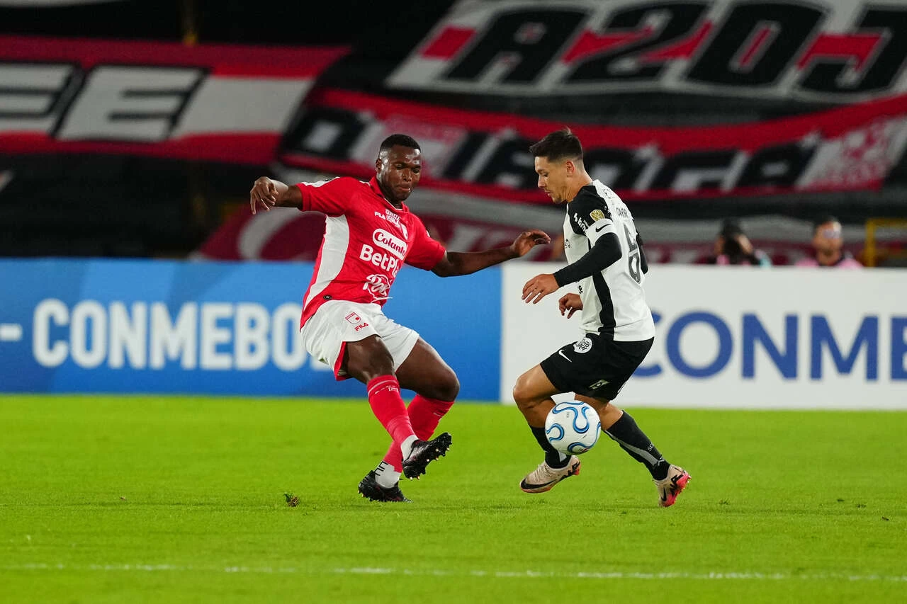 Imagem da noticia Corinthians busca empate nos acréscimos contra o Santa Fe