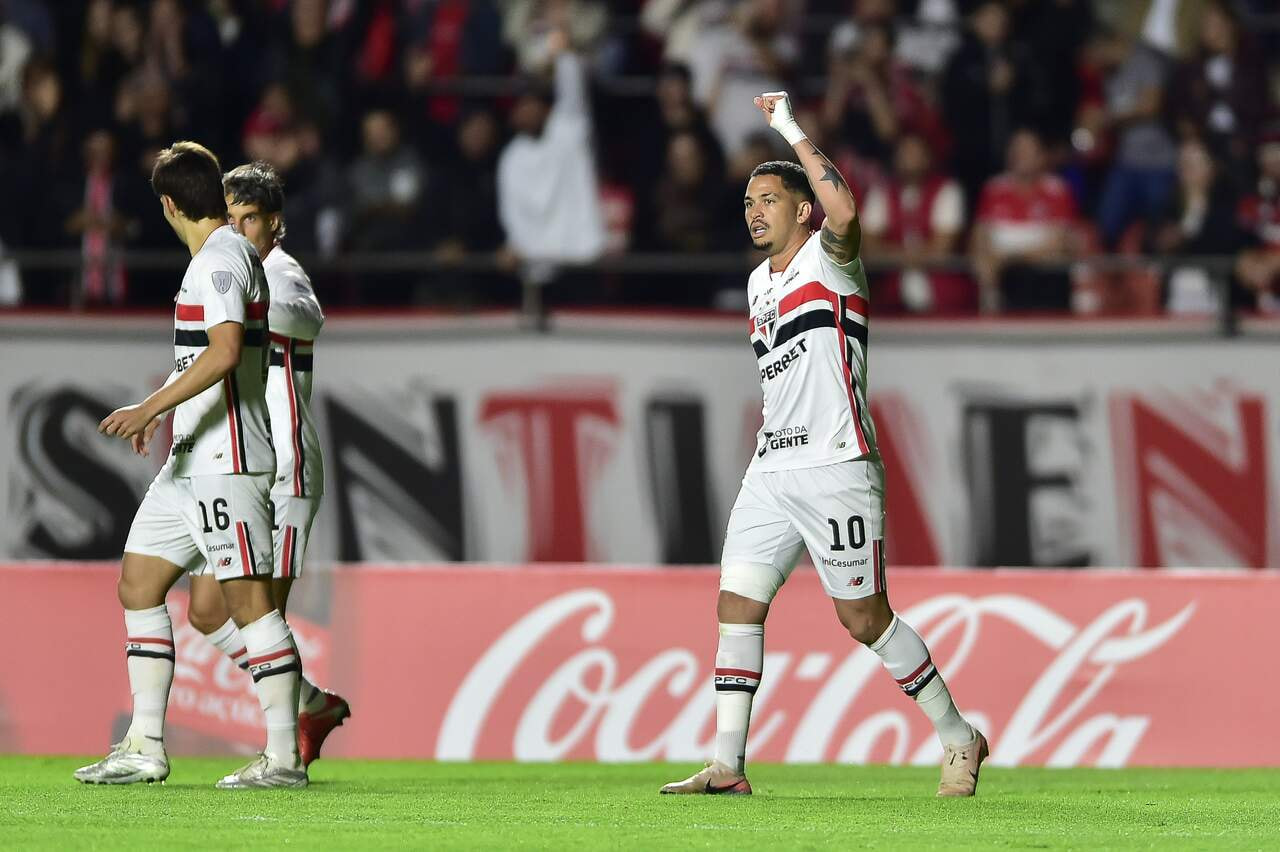 Imagem da noticia Luciano pede ajuda a Dorival para recuperar confiança do elenco do São Paulo