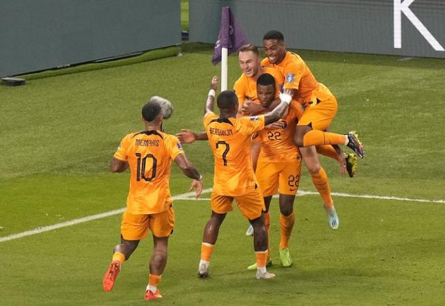 Imagem da noticia Holanda vence os Estados Unidos e avança às quartas de final da Copa