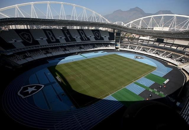 Imagem da noticia Vila Nova x Coritiba: onde assistir, escalações e arbitragem