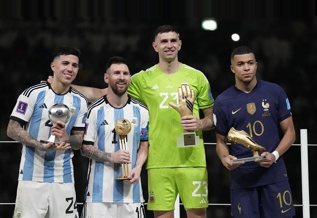 Imagem da noticia Imprensa francesa aponta irregularidade em gol de Messi na prorrogação
