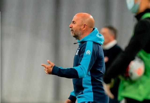 Imagem da noticia Incômodo por falta de reforços motiva saída de Sampaoli do Olympique de Marselha