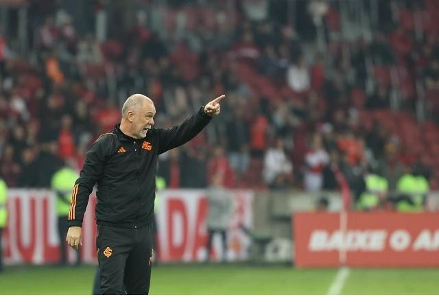 Imagem da noticia Internacional anuncia a demissão do técnico Mano Menezes