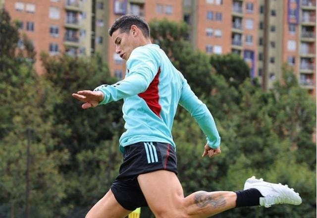 Imagem da noticia São Paulo anuncia contratação do meio-campista James Rodríguez