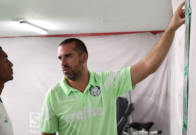 Imagem da noticia Palmeirense que denunciou 'sistema' é expulso e diz: "Hoje está condicionado"