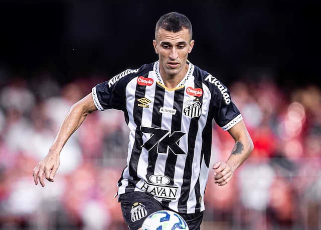 João Schmidt critica atuação do Santos em clássico: "Pior do ano" João Schmidt critica atuação do Santos em clássico: "Pior do ano"