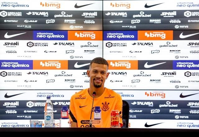 Imagem da noticia João Victor detalha mudanças no Corinthians após chegada de Vítor Pereira
