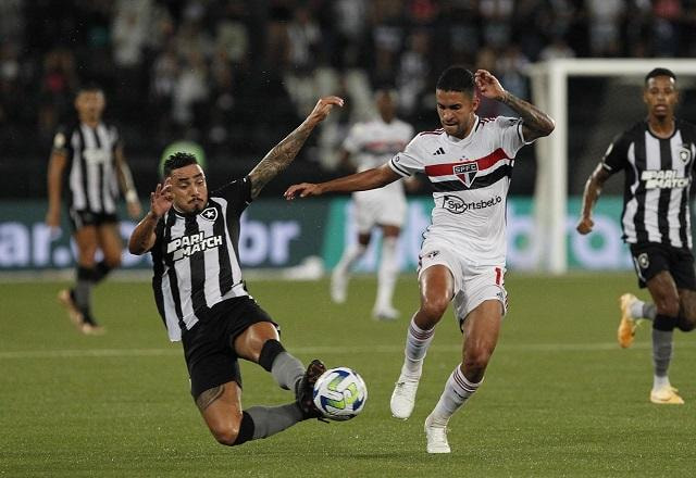 Imagem da noticia São Paulo x Botafogo: onde assistir, escalações e desfalques