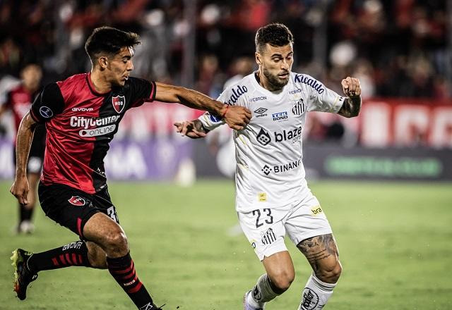 Imagem da noticia Santos x Newell's Old Boys: onde assistir, escalações e desfalques