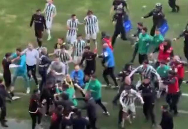 Imagem da noticia Jogo na Turquia termina em briga generalizada, cinco expulsões e um detido