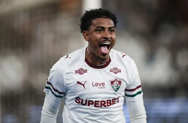 Técnico do Fluminense sai em defesa de John Kennedy, atual titular do ataque Técnico do Fluminense sai em defesa de John Kennedy, atual titular do ataque