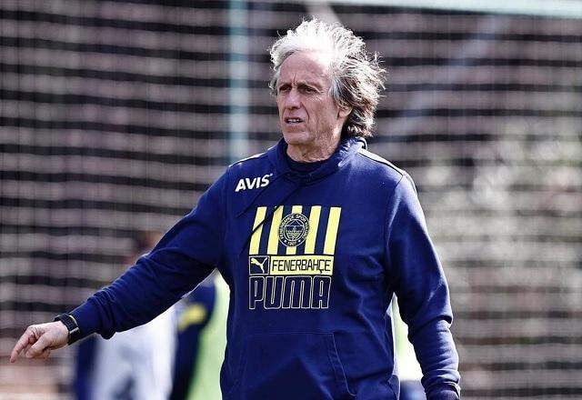 Imagem da noticia Desejo do Flamengo, Jorge Jesus descarta saída do Fenerbahçe até fim de maio