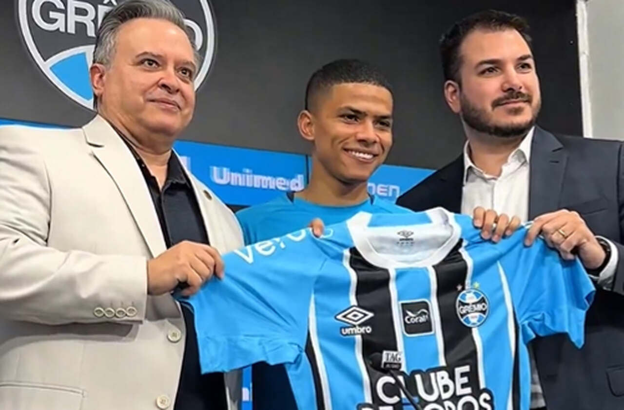 Imagem da noticia Enamorado detalha suas credenciais ao chegar no Grêmio: “Posso atuar pelas duas beiradas”