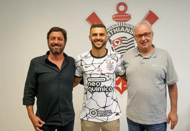 Imagem da noticia Com Júnior Moraes, Corinthians tem dez jogadores acima de 30 anos