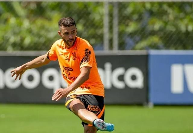 Imagem da noticia Júnior Moraes é inscrito no Paulistão e fica à disposição para mata-mata