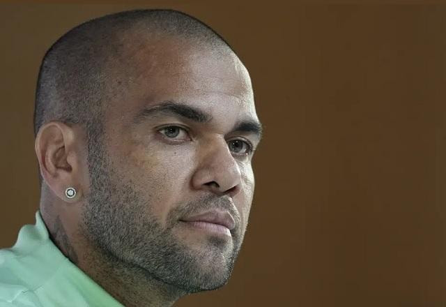 Imagem da noticia Justiça de Barcelona ordena prisão preventiva de Daniel Alves