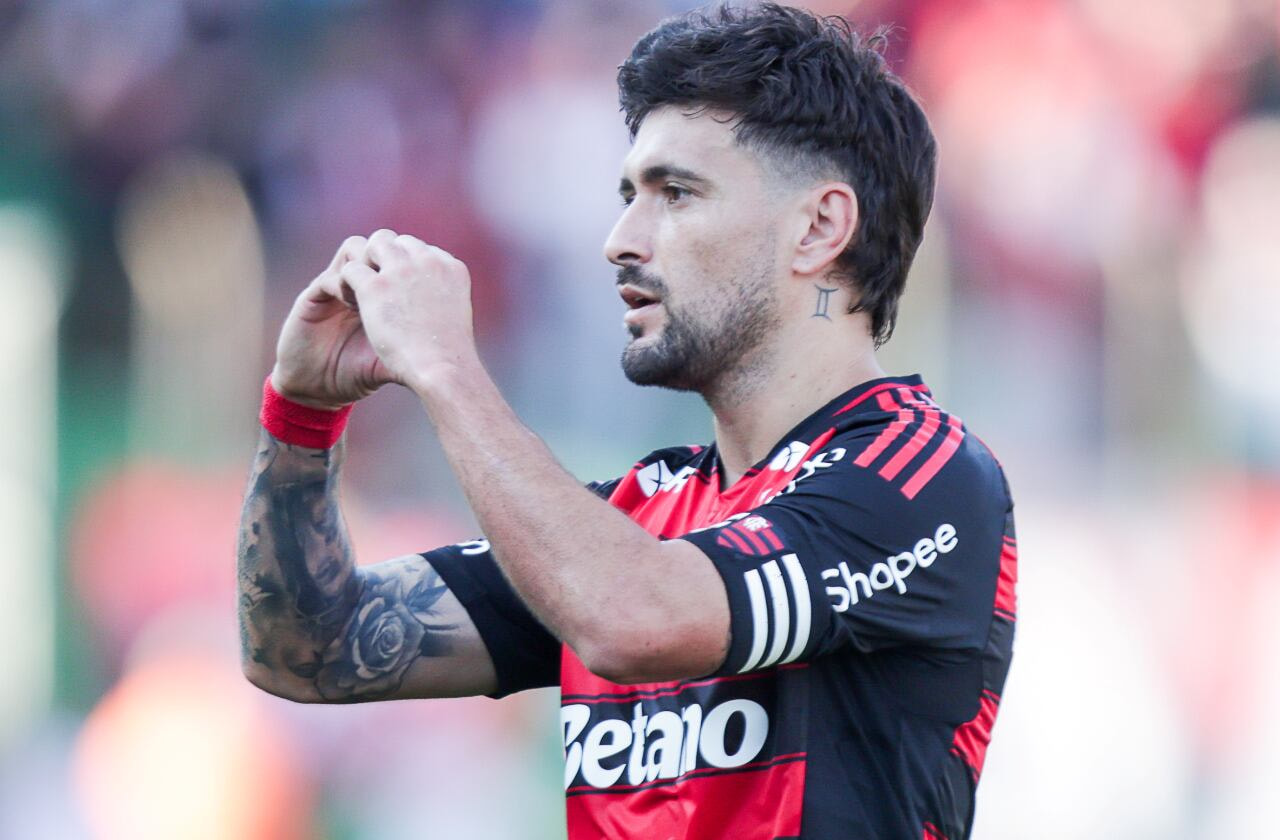 Imagem da noticia Arrascaeta celebra fim do jejum do Flamengo no Jaconi