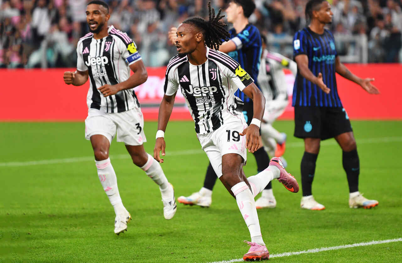 Imagem da noticia Em jogo de duas viradas e sete gols, Juventus vence Inter de Milão