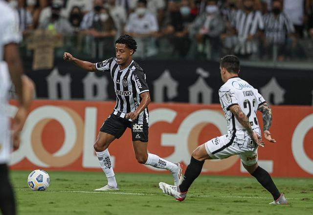 Imagem da noticia Atlético-MG x Corinthians: onde assistir, escalações e desfalques