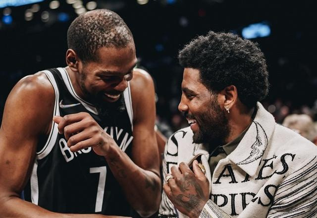 Imagem da noticia Sem vacina contra Covid, astro da NBA faz time ser multado em R$ 250 mil