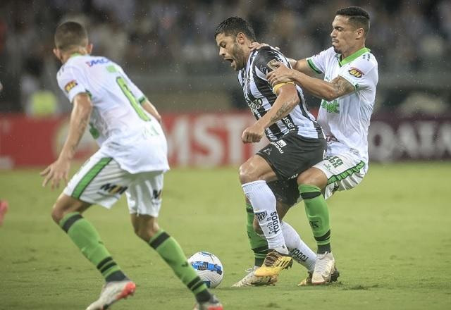 Imagem da noticia Atlético-MG larga atrás do placar, mas busca empate diante do América-MG