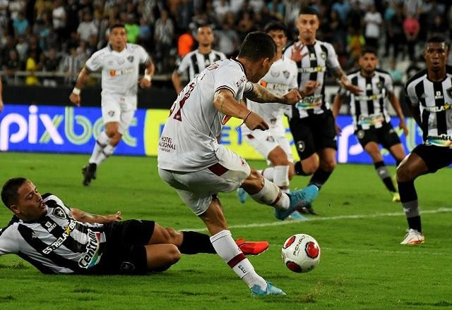 Imagem da noticia Fluminense vence o Botafogo e engrossa vantagem na semifinal do Carioca