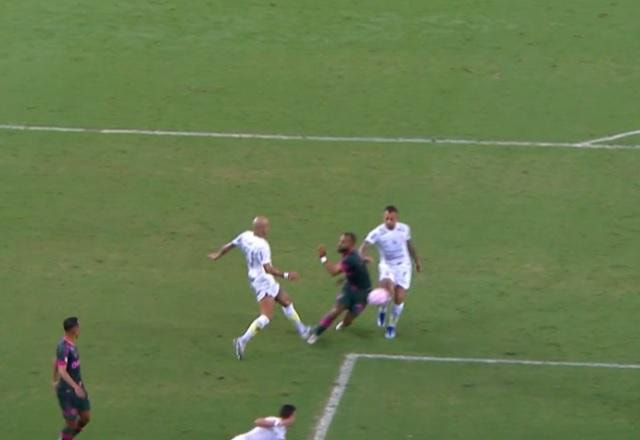 Imagem da noticia CBF divulga áudios do VAR com polêmicas em Fluminense e Corinthians