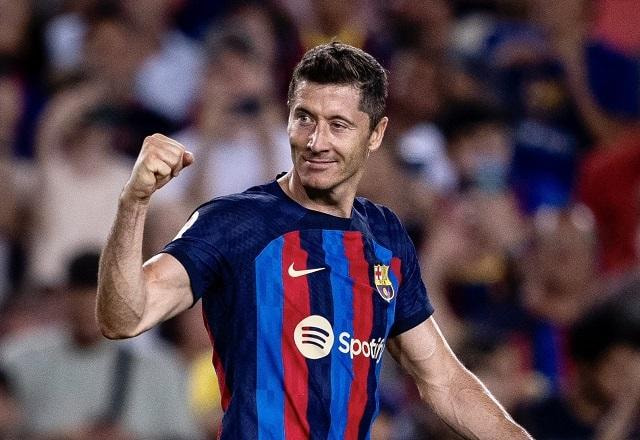 Imagem da noticia Xavi compara Lewandowski a Ronaldinho e Messi: "Nosso líder"